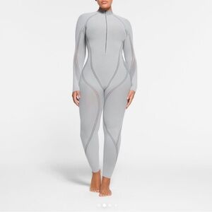 NWOT Skims first layers zip front catsuit ❄️
